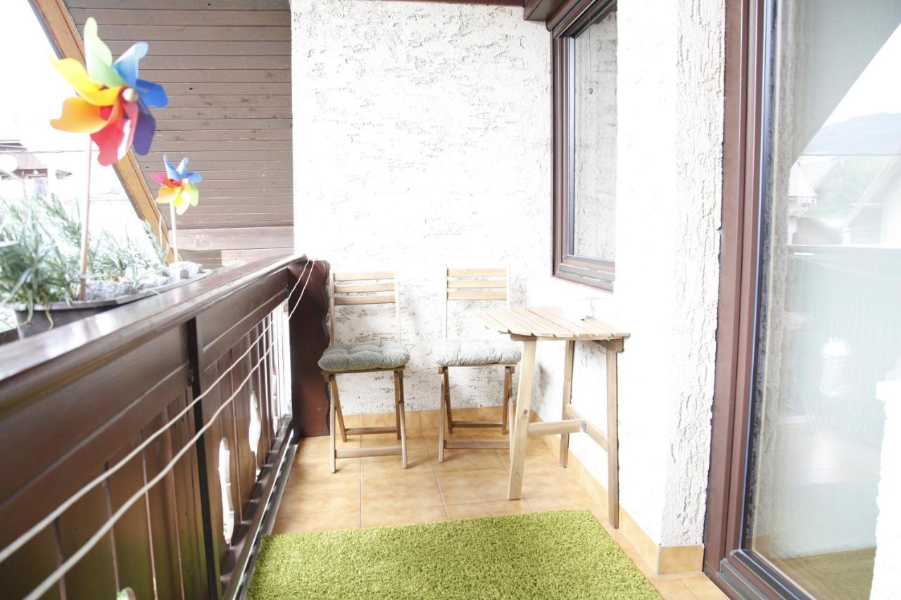 Family Apartment On Repecnik Farm In Gorje, Bled Zgornje Gorje Екстериор снимка